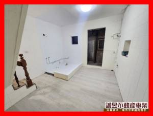 誠昱/輕軌高工站小透天